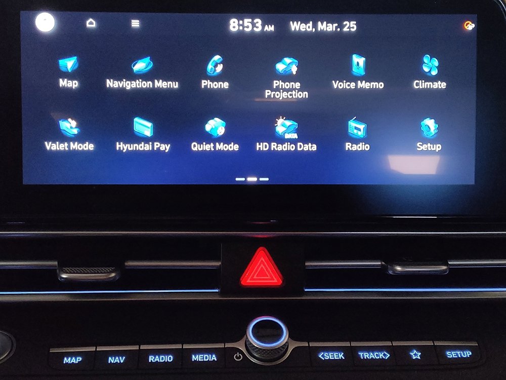 Used 2025 Hyundai Elantra SEL image 25