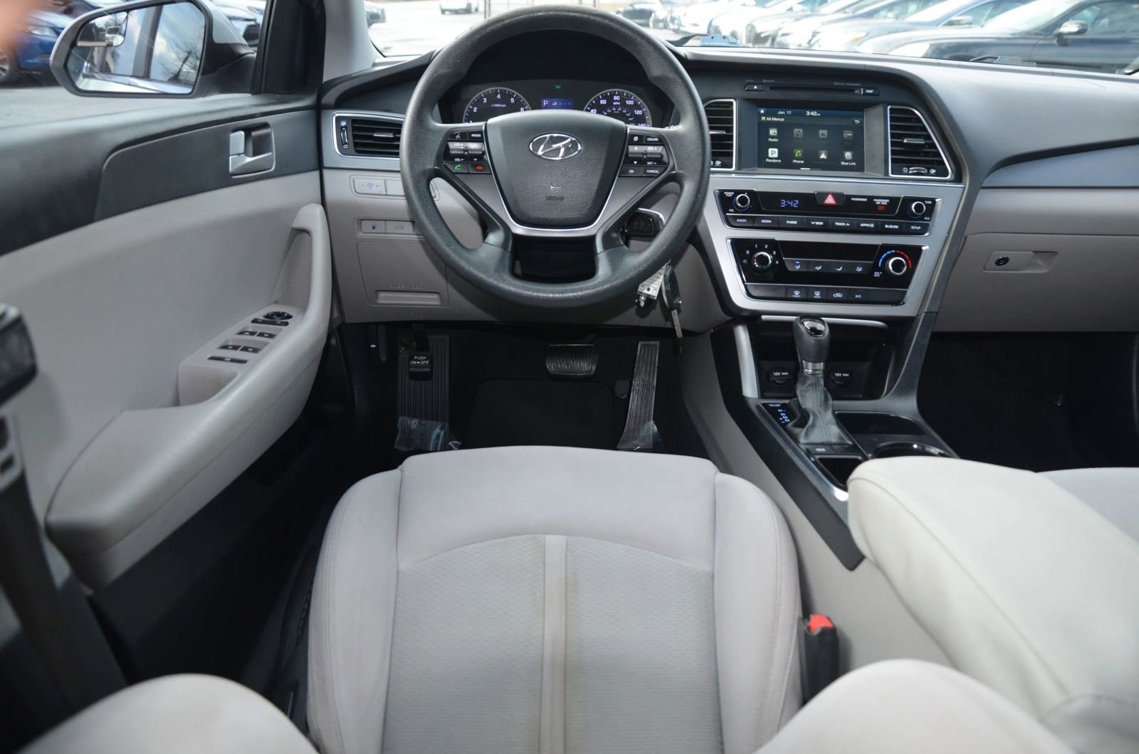 Used 2016 Hyundai Sonata SE w/ Cargo Package image 6