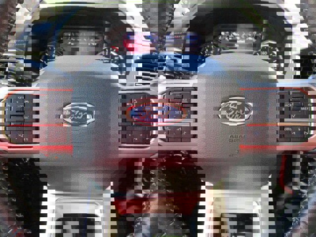 Used 2022 Ford Expedition XLT image 17