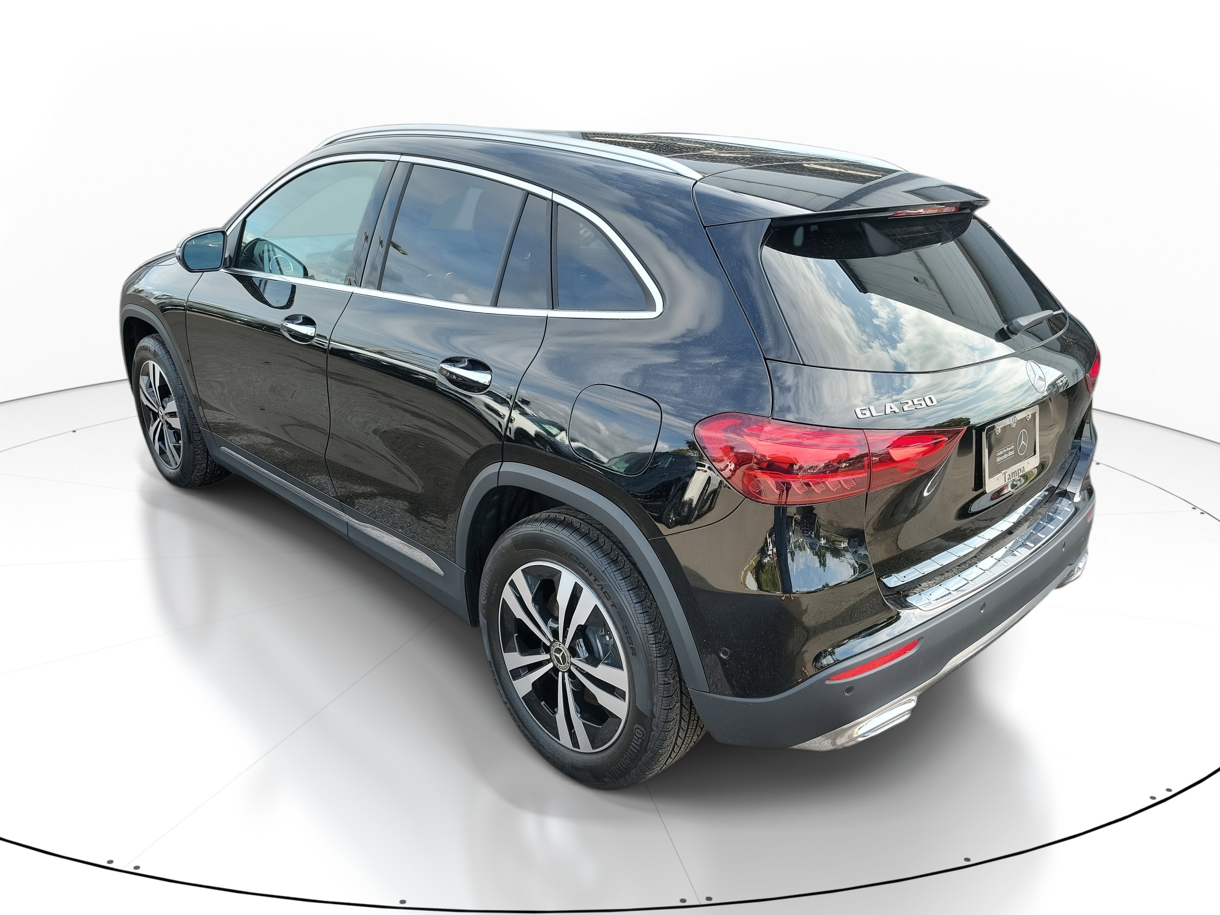 Certified 2026 Mercedes-Benz GLA 250 image 3