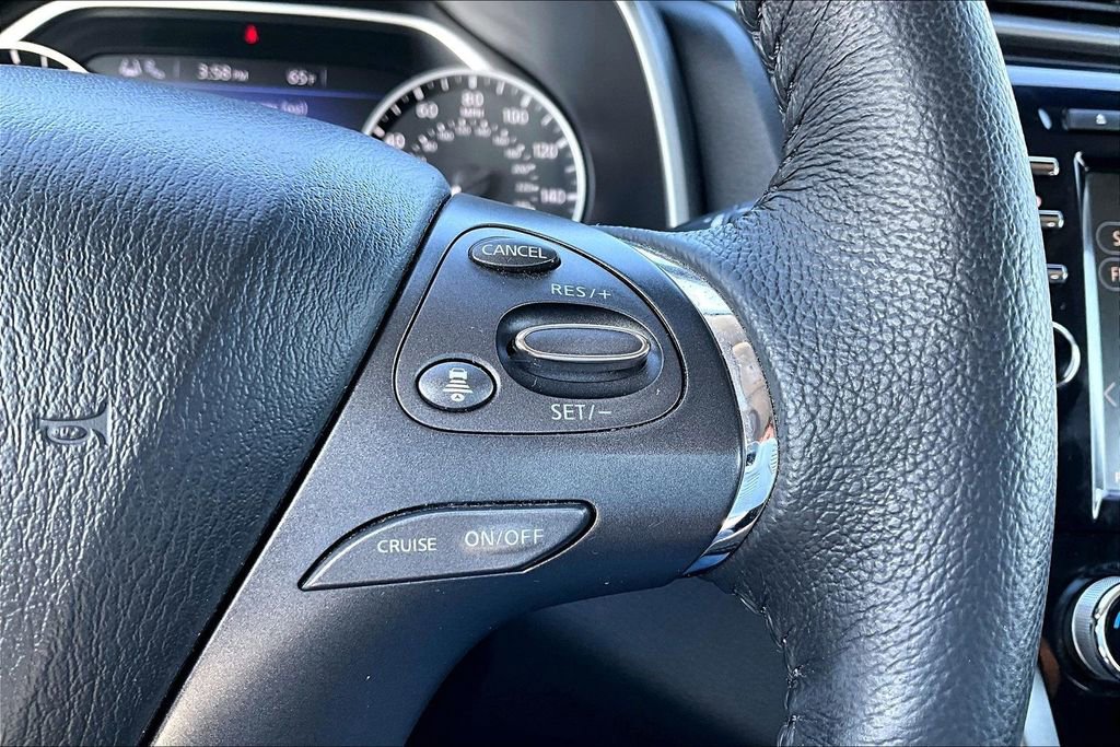 Used 2024 Nissan Murano SV w/ SV Midnight Edition Package image 17