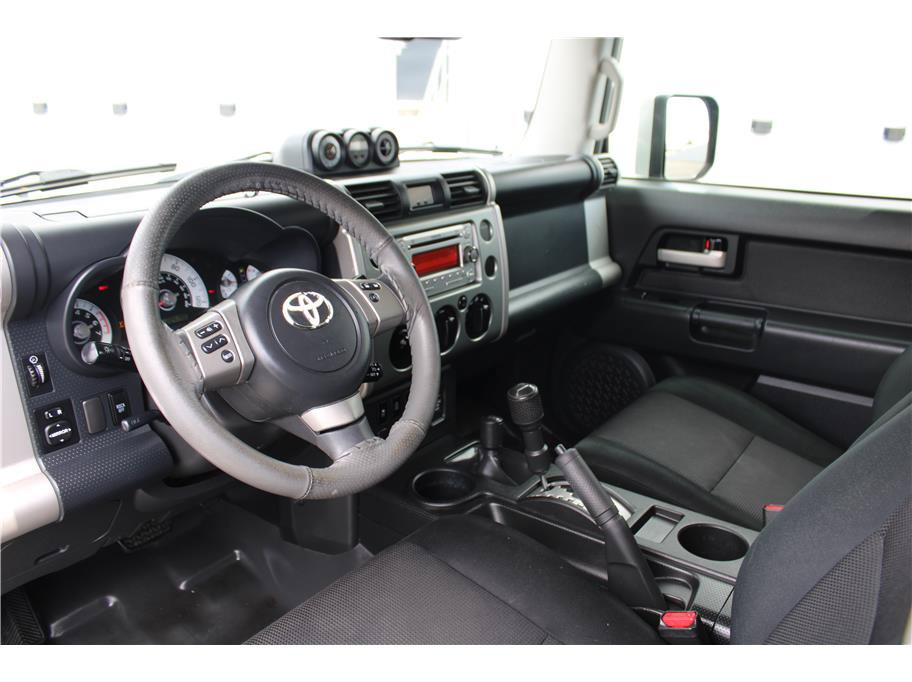 Used 2012 Toyota FJ Cruiser 4WD w/ Convenience Pkg image 9
