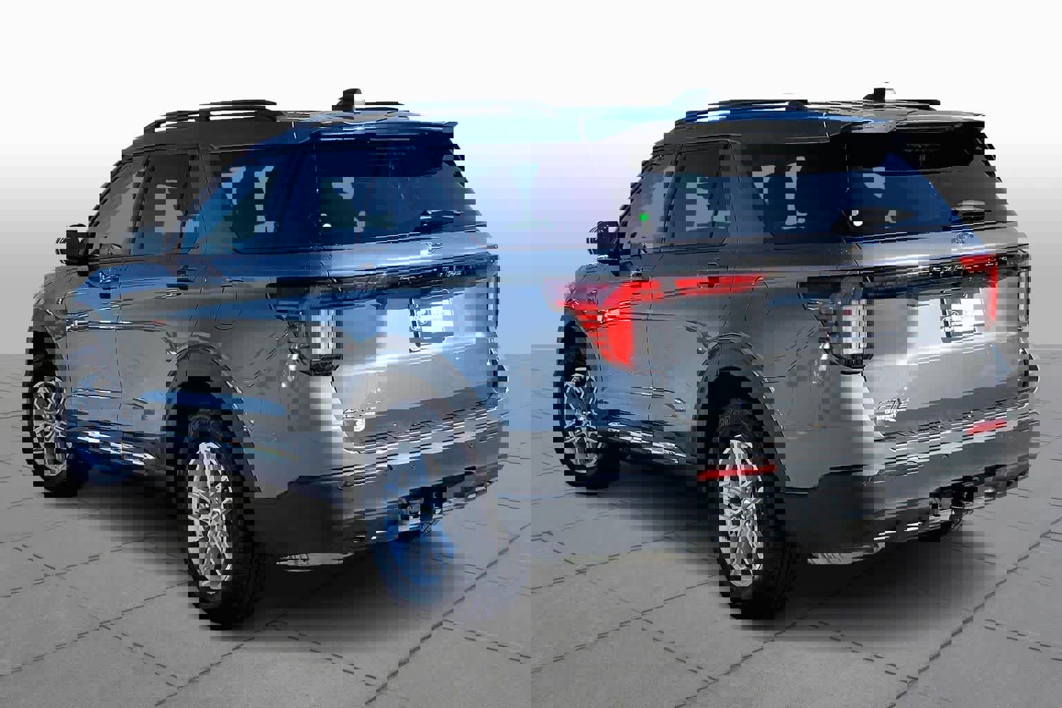 Certified 2025 Ford Explorer Active image 12