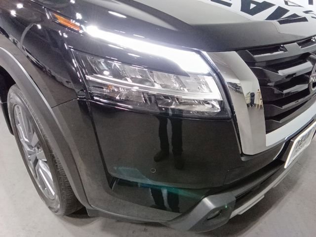 Certified 2024 Nissan Pathfinder SL w/ SL Premium Package AWD/4WD image 24