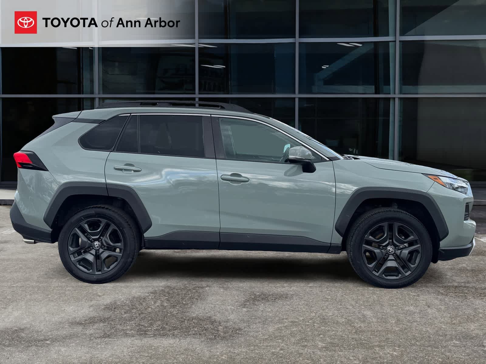 Used 2023 Toyota RAV4 Adventure image 11