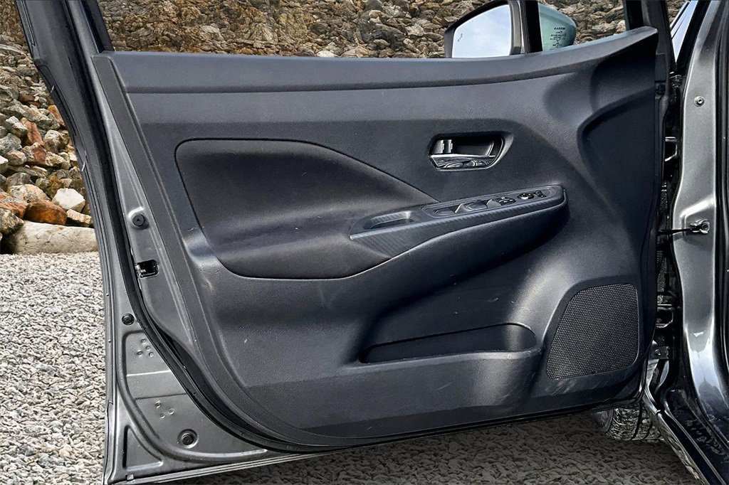 Used 2021 Nissan Versa SV image 21