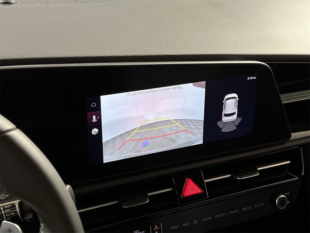 New 2026 Kia Niro EX image 17