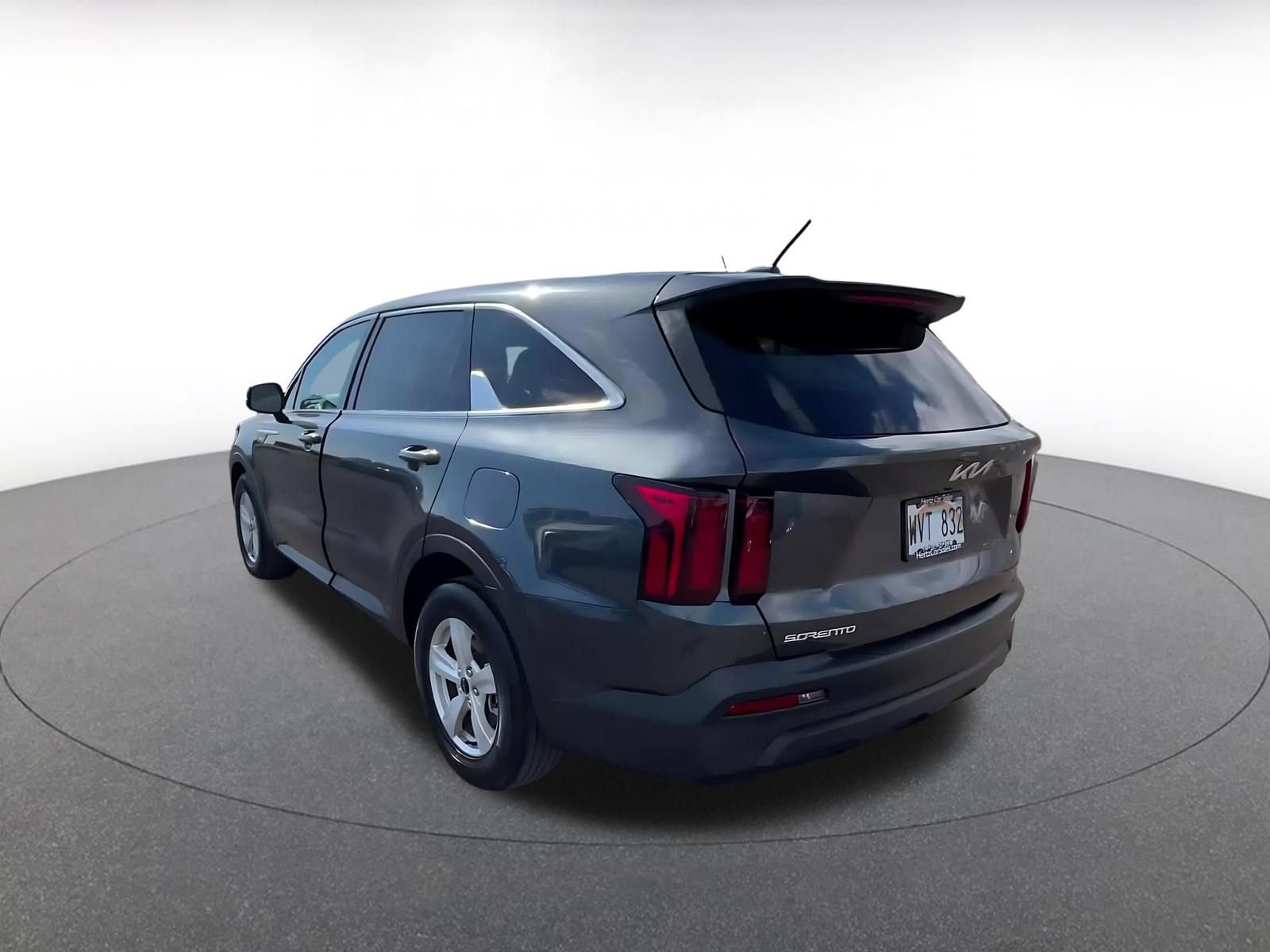 Used 2023 Kia Sorento LX FWD image 10