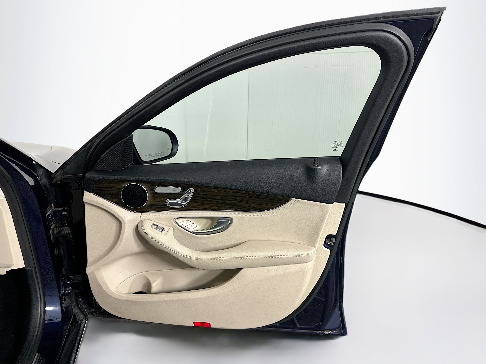 Used 2016 Mercedes-Benz C 300 Sedan image 33