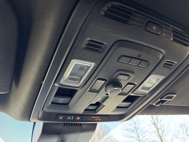 Used 2024 GMC Yukon Denali Ultimate w/ LPO, Floor Liner Package image 53