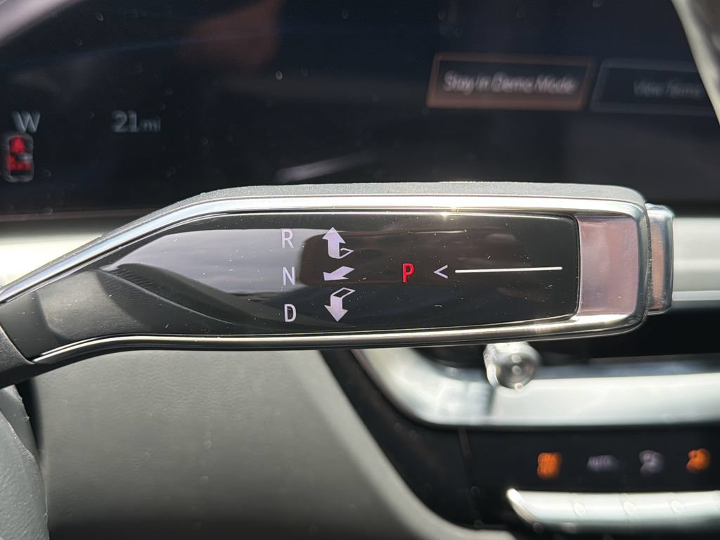 New 2026 Cadillac Lyriq Signature Sport AWD/4WD image 28