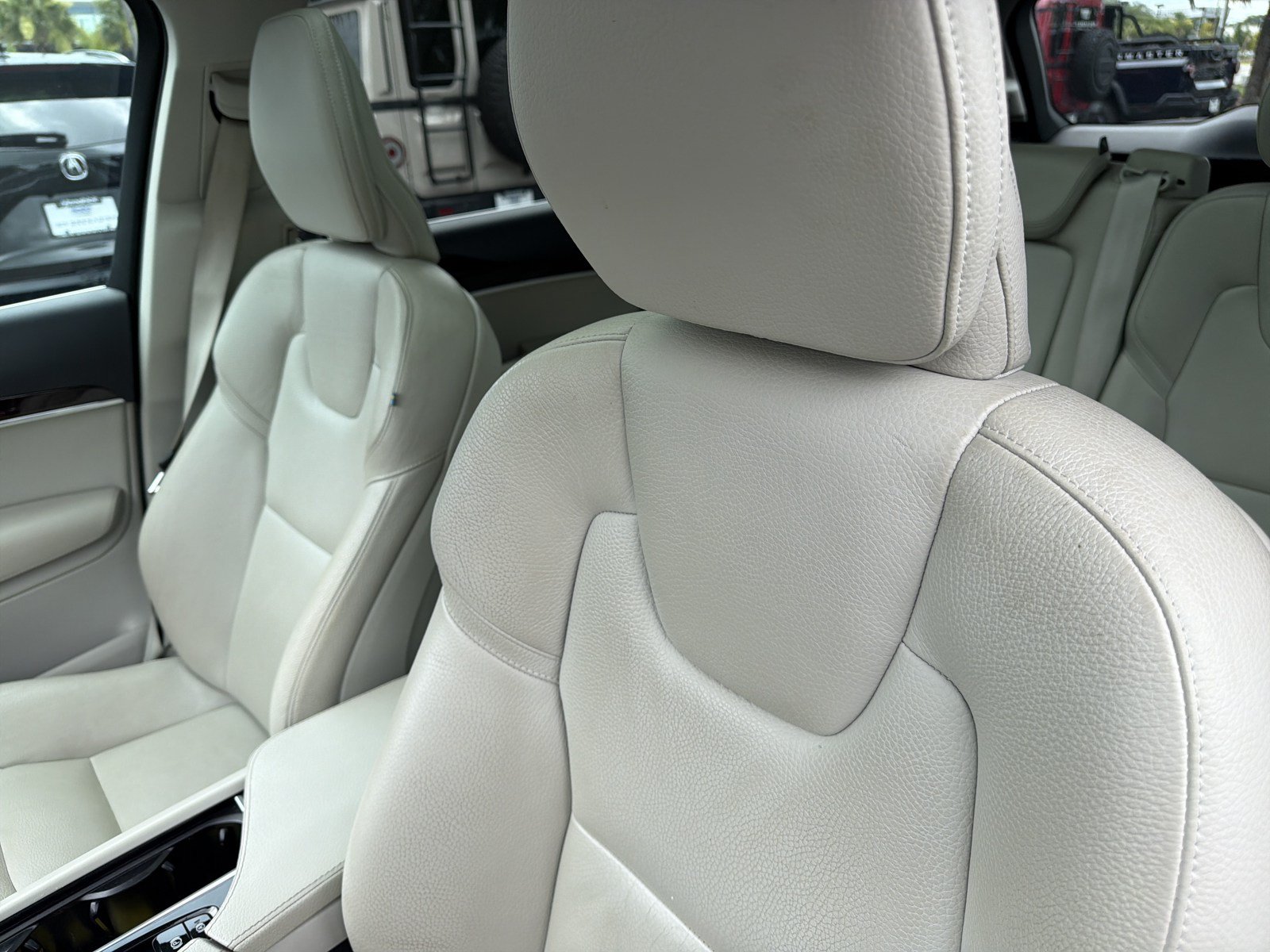 Used 2019 Volvo XC90 T6 Momentum w/ Protection Package AWD/4WD image 19