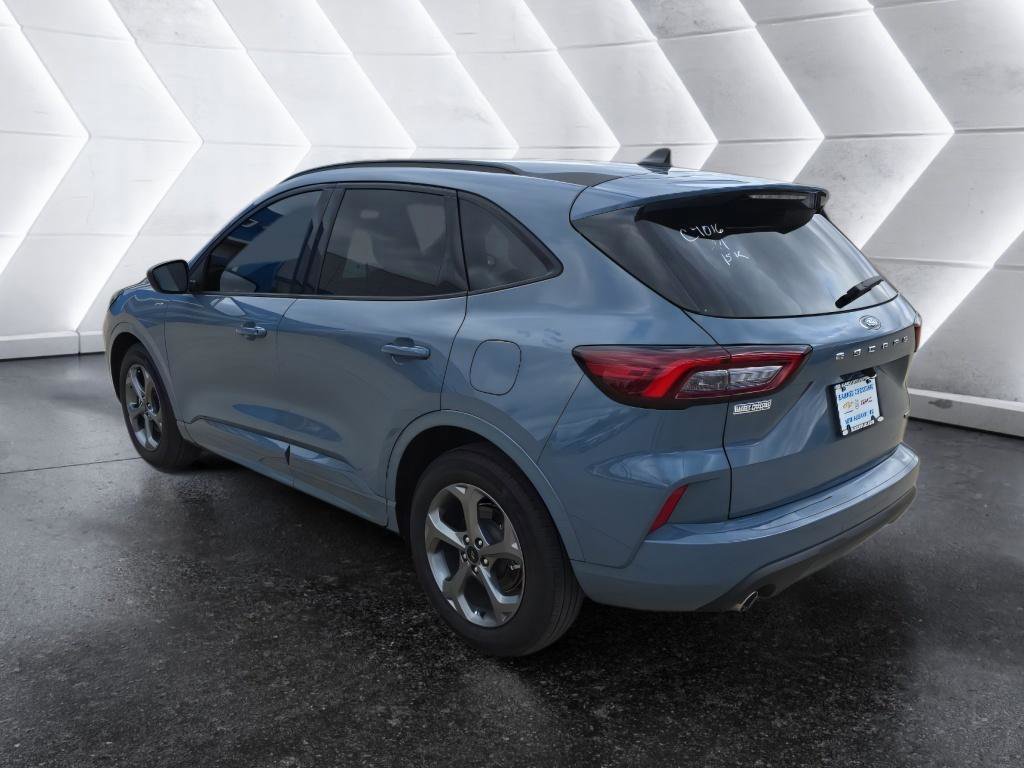 Used 2024 Ford Escape ST-Line w/ Equipment Group 301A image 7