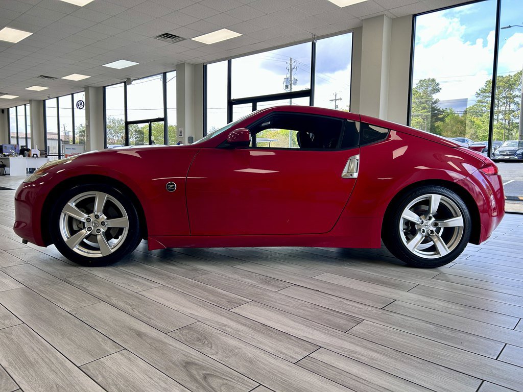 Used 2011 Nissan 370Z Touring w/ Aerodynamics Pkg RWD image 4