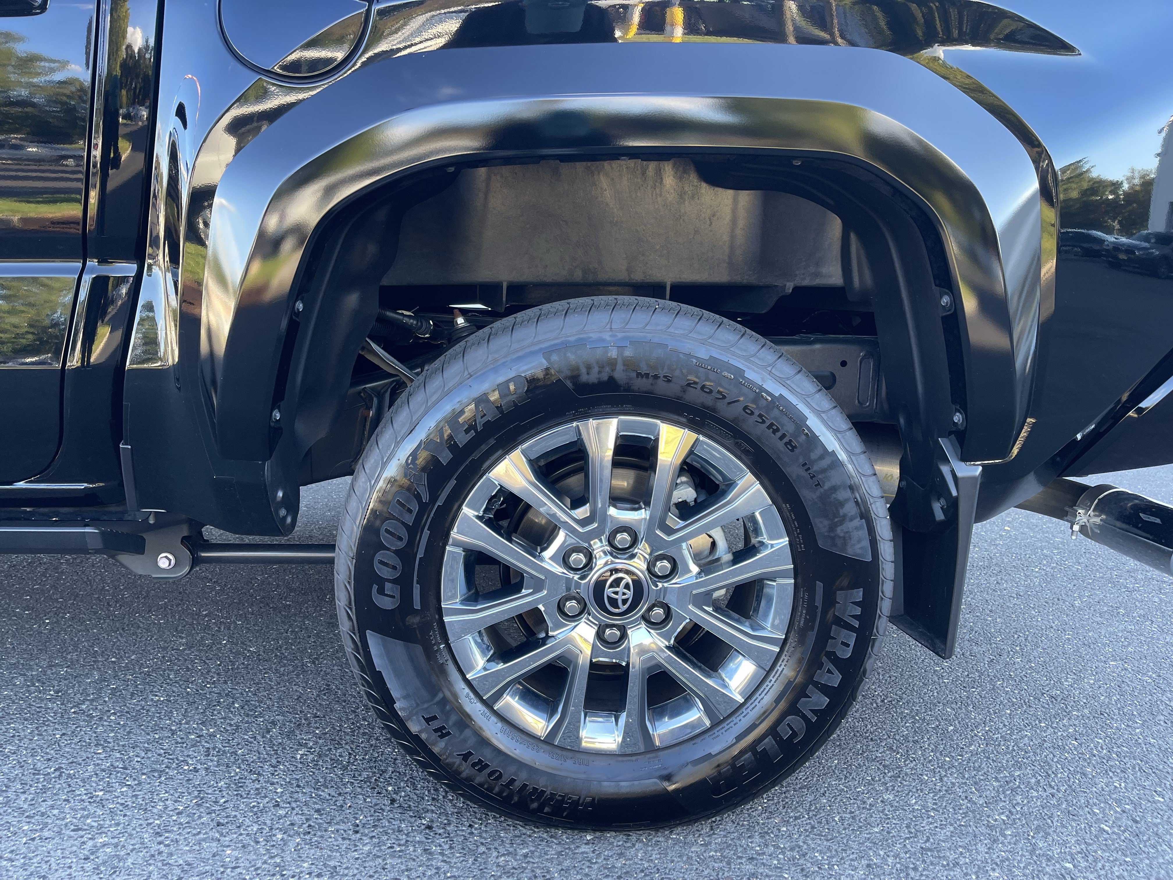 Used 2026 Toyota Tacoma Limited AWD/4WD image 8