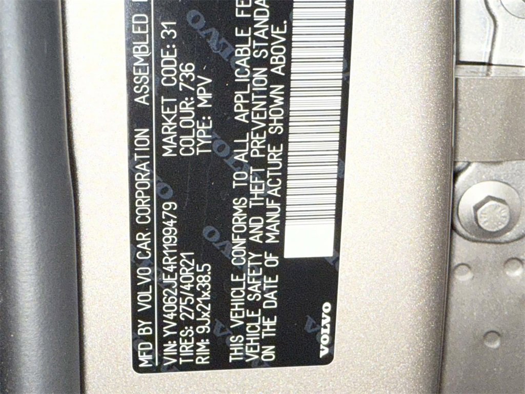 Used 2024 Volvo XC90 B6 Plus w/ Protection Package Premier image 32