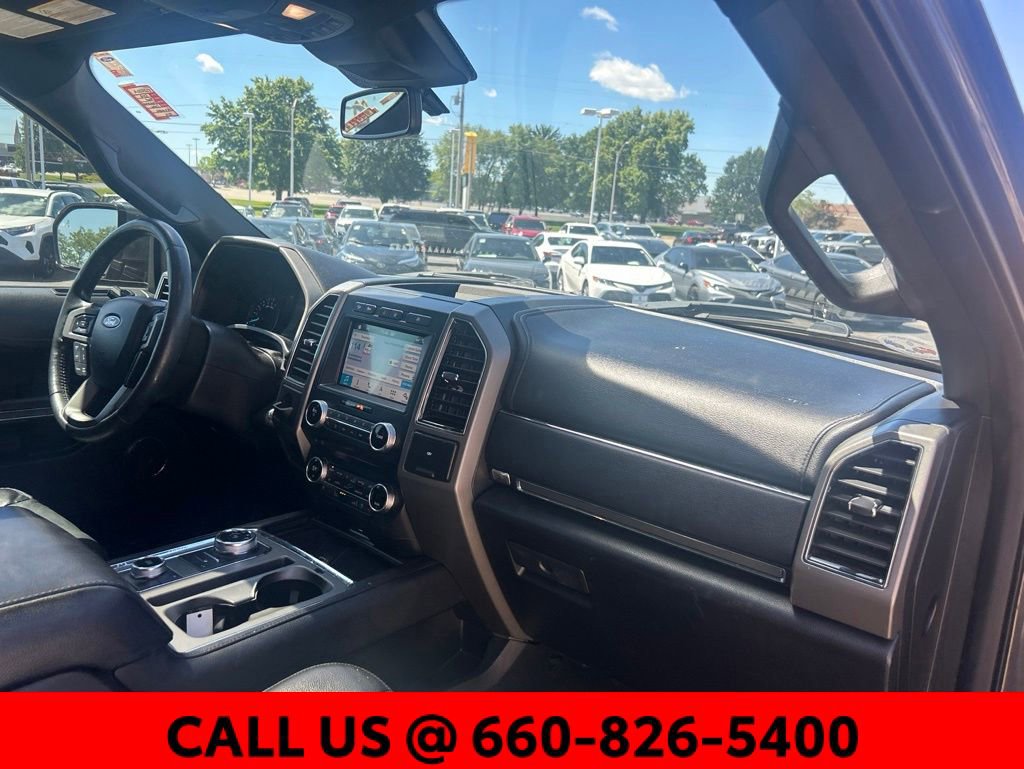 Used 2018 Ford Expedition Max XLT w/ Equipment Group 202A AWD/4WD image 8