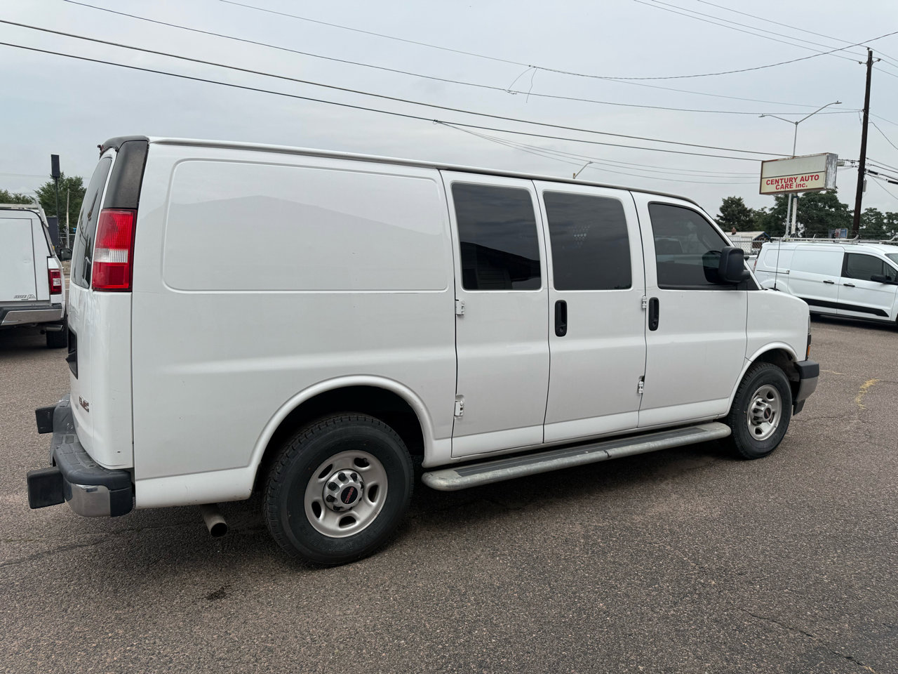 Used 2020 GMC Savana 2500 w/ Driver Convenience Package image 10