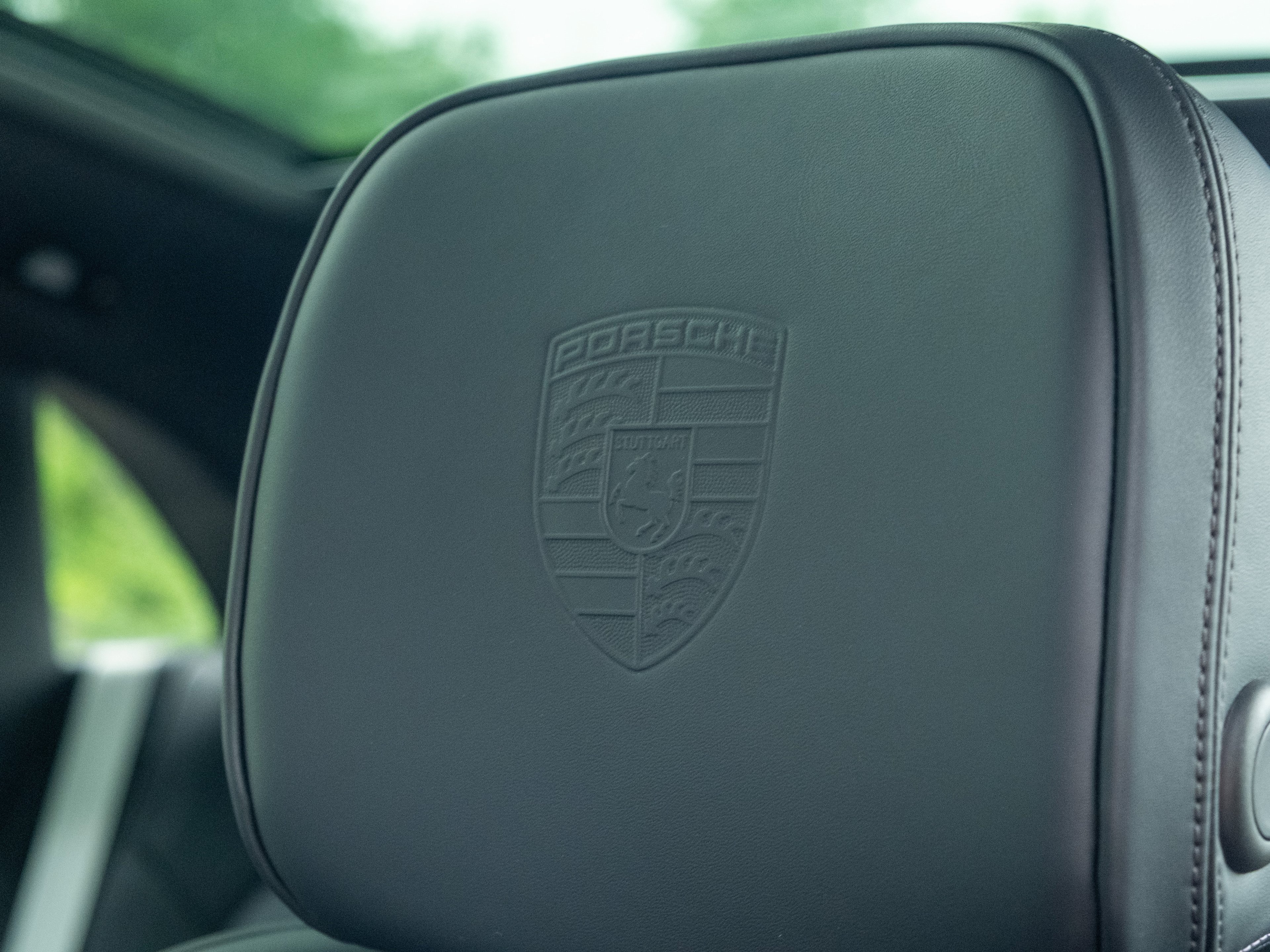 Certified 2025 Porsche Macan image 18