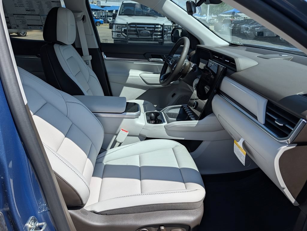New 2027 GMC Terrain Denali w/ LPO, Floor Liner Package AWD/4WD image 29