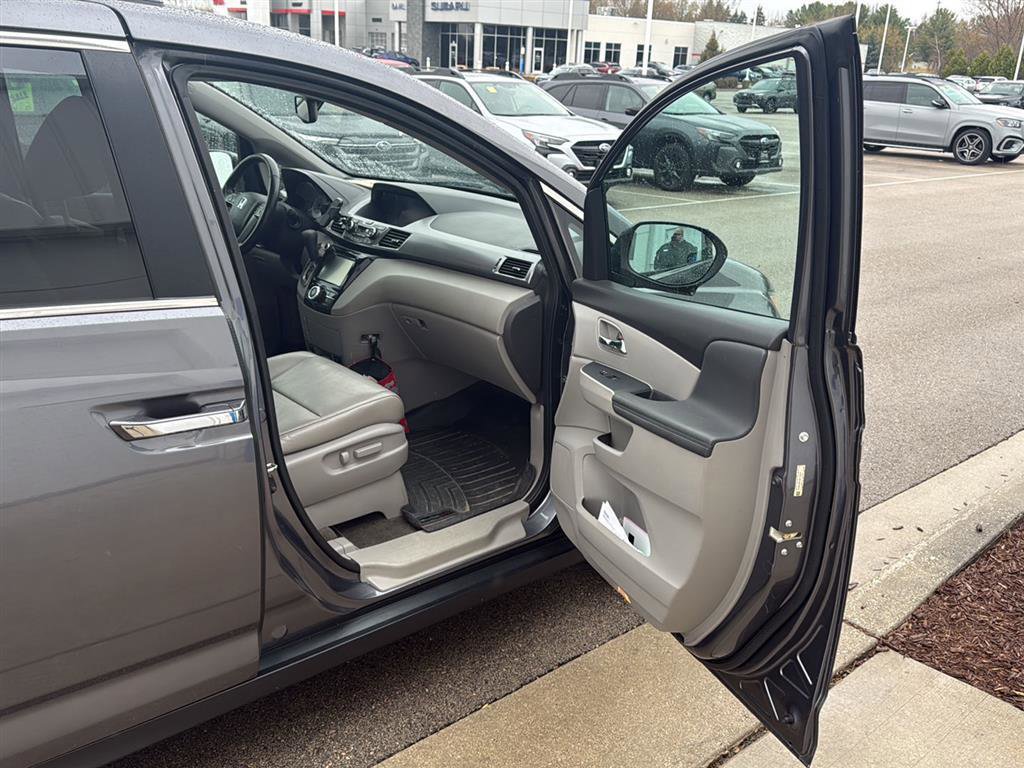 Used 2014 Honda Odyssey EX-L image 17