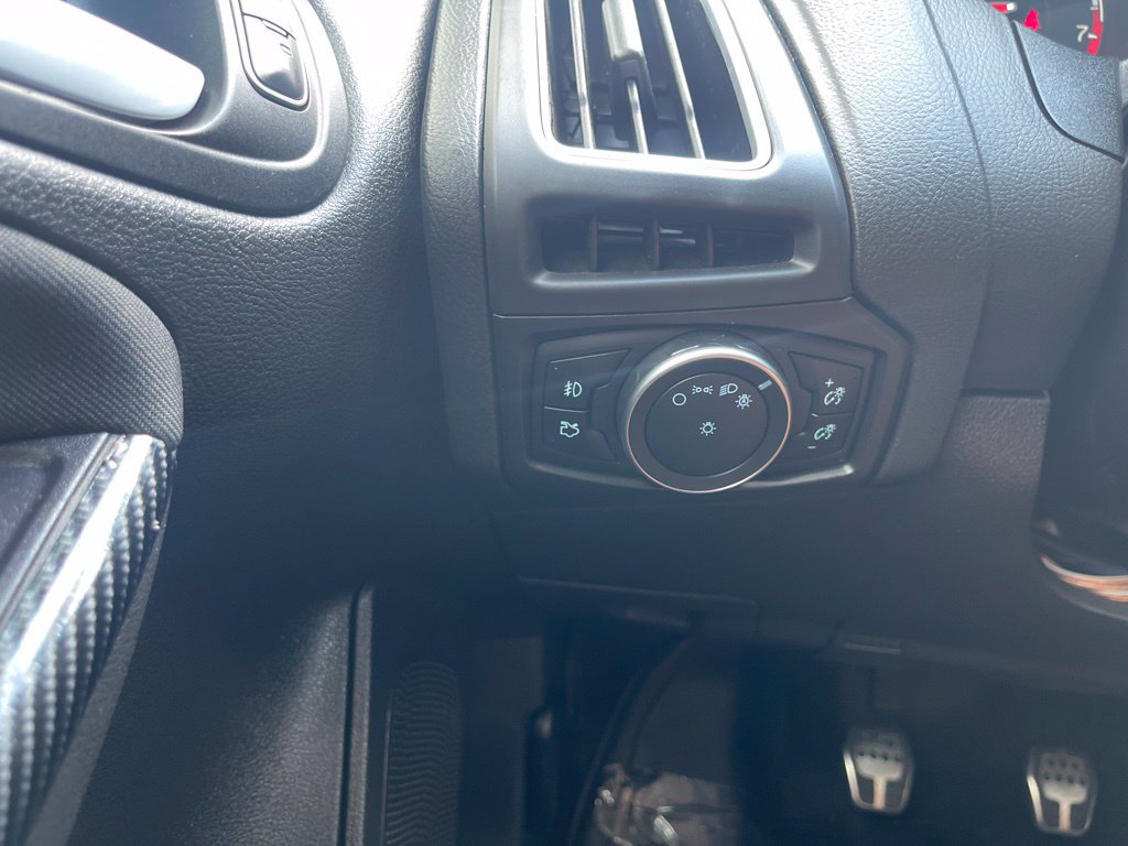Used 2015 Ford Focus ST FWD image 23