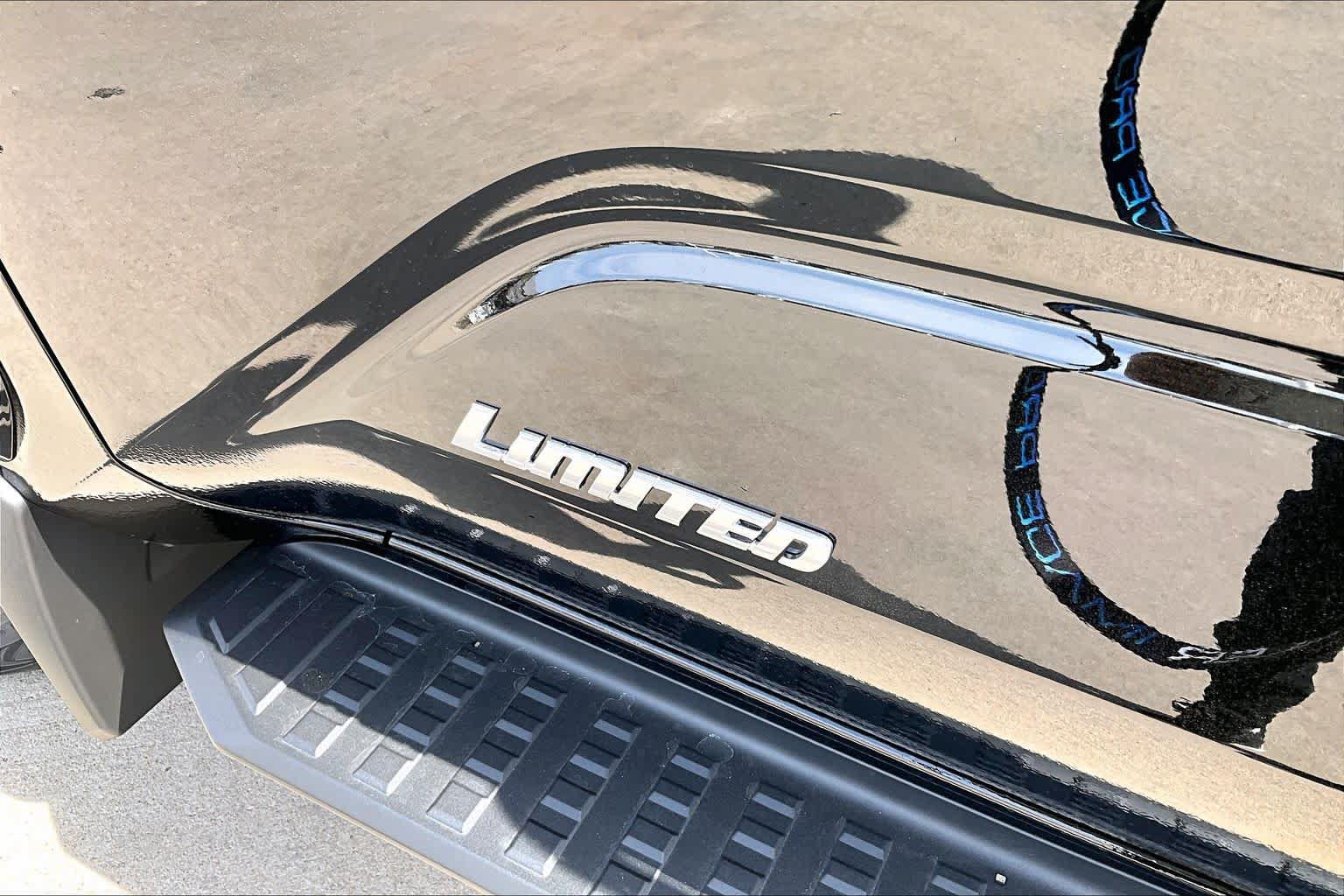 New 2026 Toyota 4Runner Limited AWD/4WD image 17