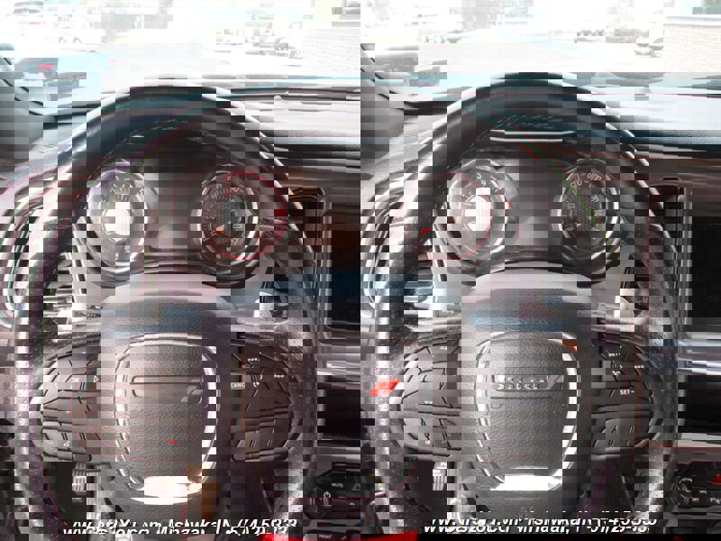 Used 2020 Dodge Challenger R/T image 18