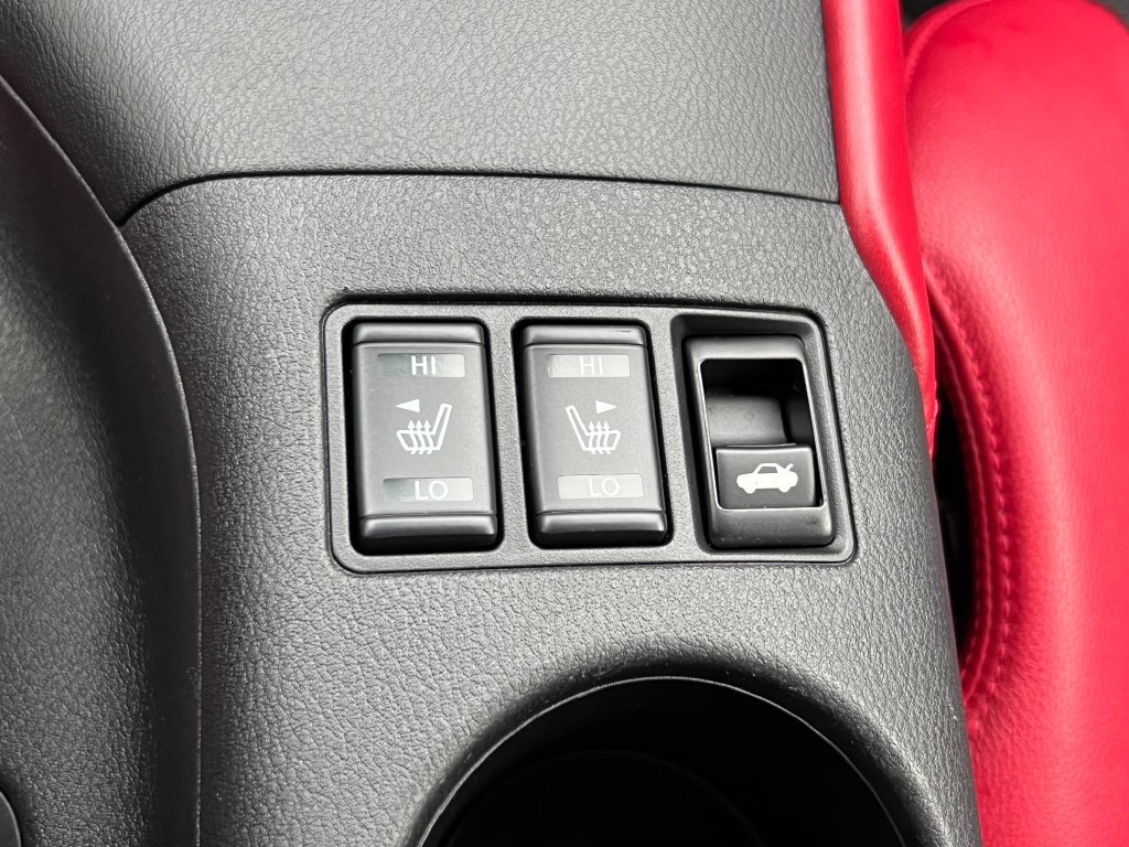 Used 2024 Nissan Z Performance w/ Floor Mat Package RWD image 30