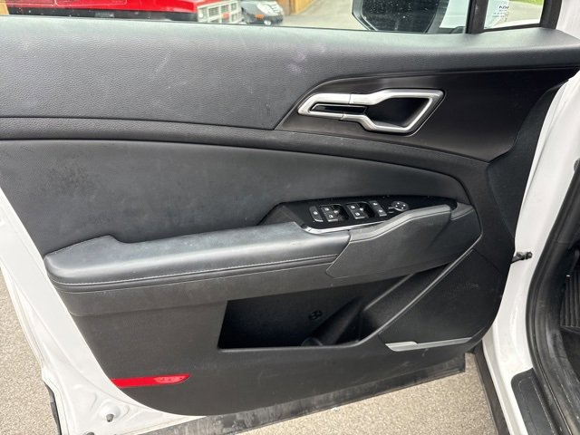 Used 2023 Kia Sportage EX image 19
