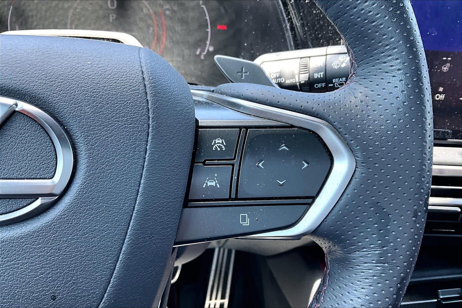 Used 2024 Lexus RX 350 F Sport w/ Convenience Package AWD/4WD image 24