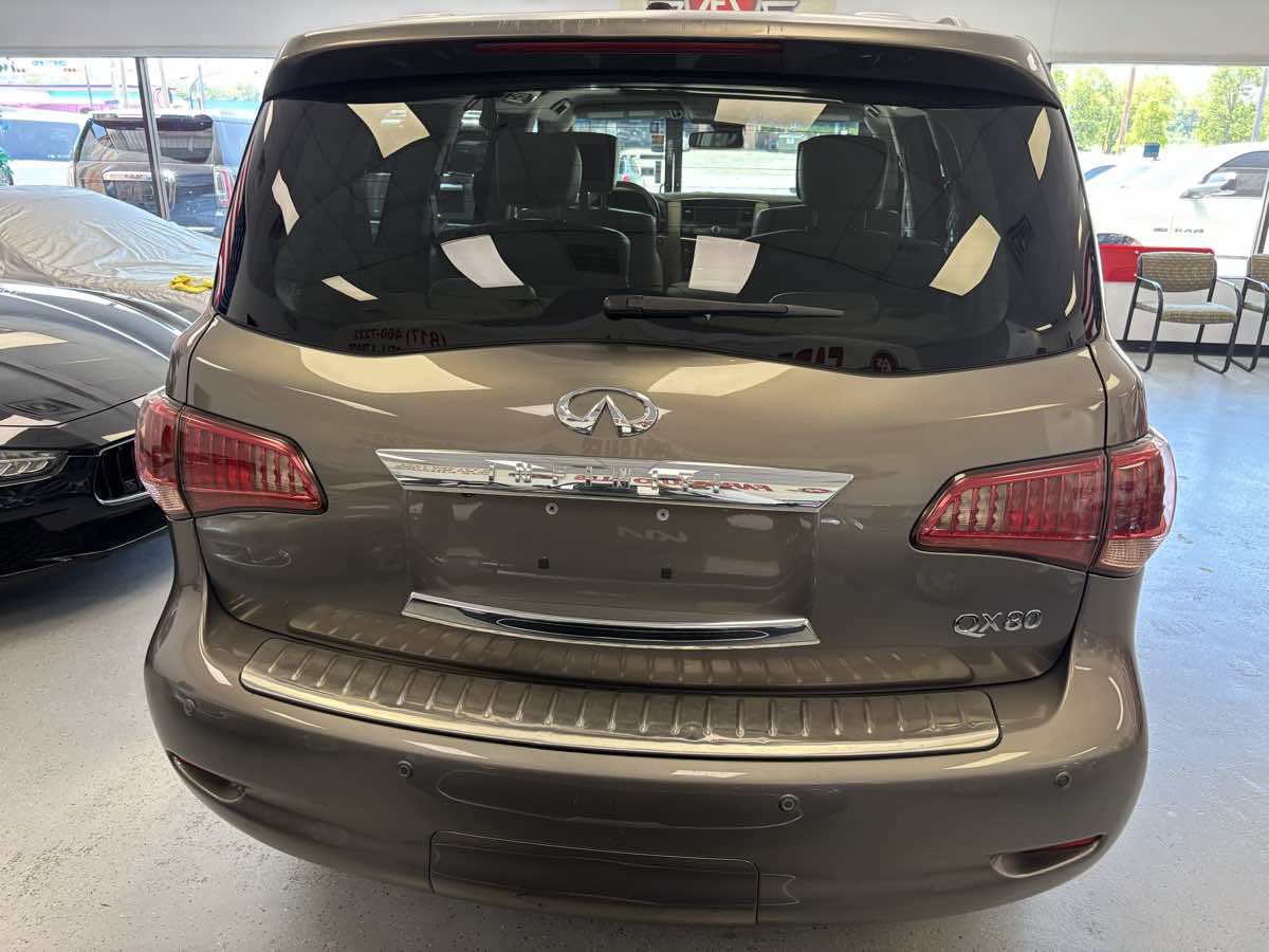 Used 2014 INFINITI QX80 2WD w/ Deluxe Touring Package image 10