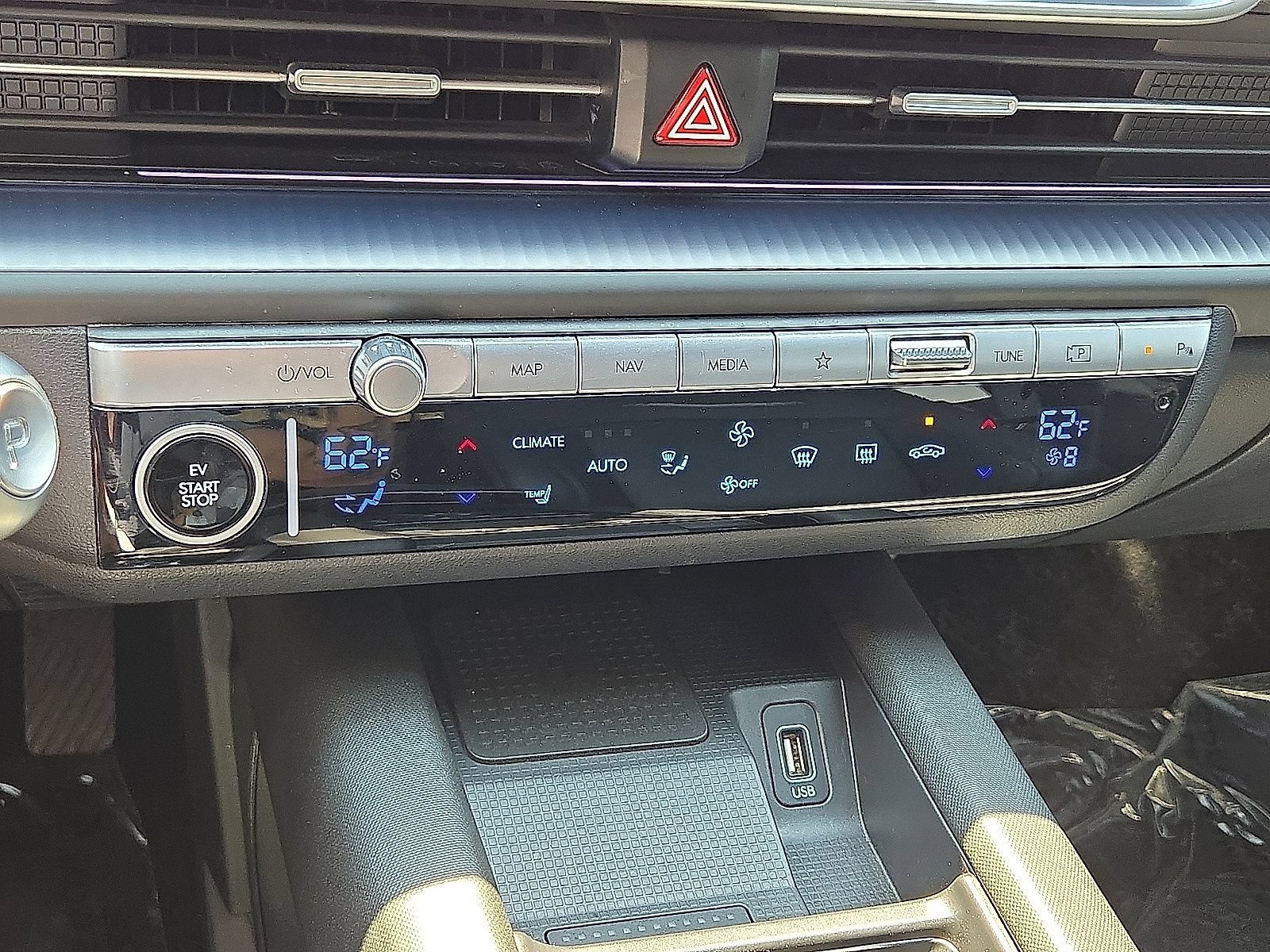 Used 2024 Hyundai Ioniq 6 SEL RWD image 28