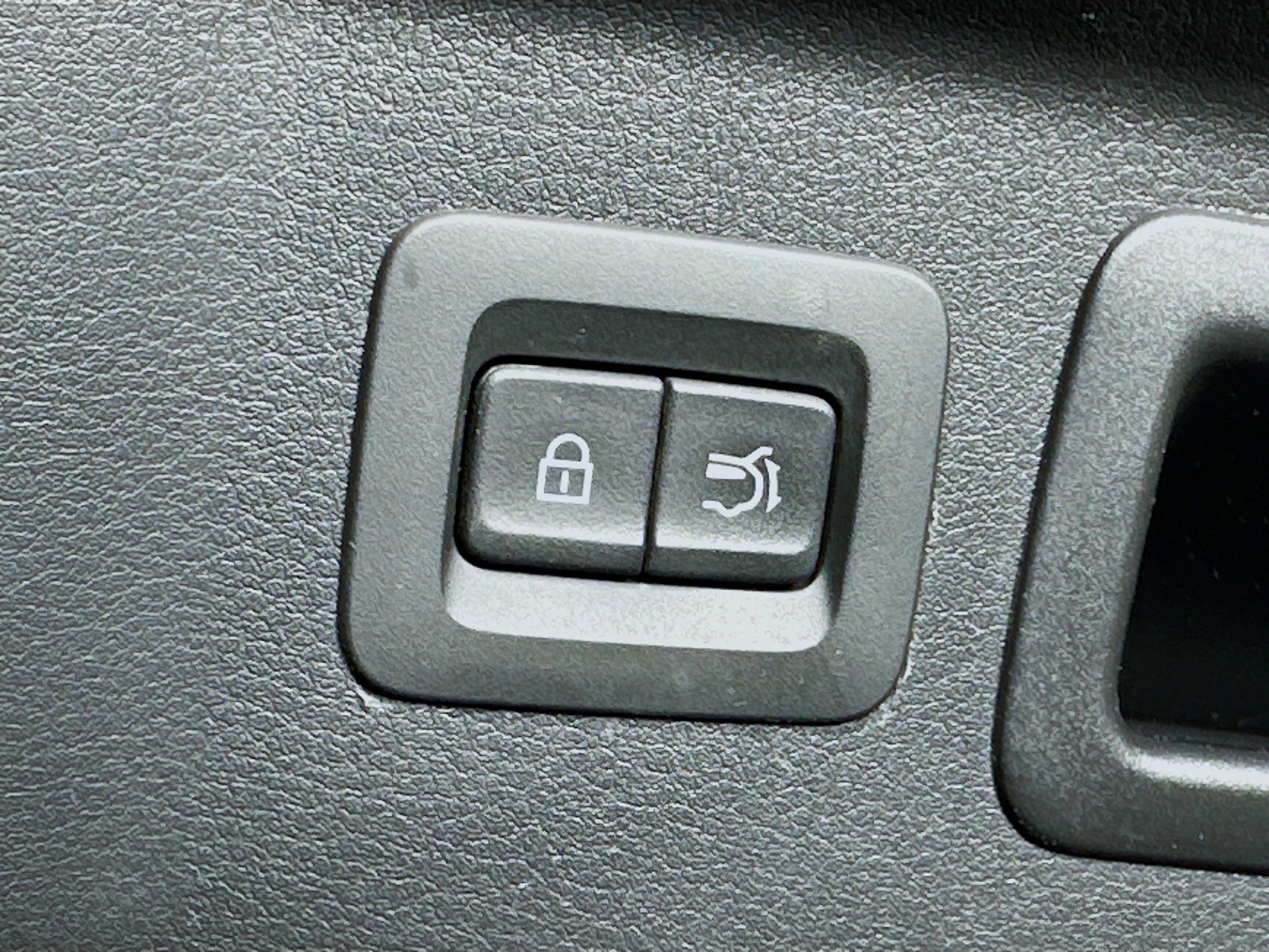 Used 2025 MAZDA CX-90 3.3 Turbo w/ Preferred Package AWD/4WD image 32