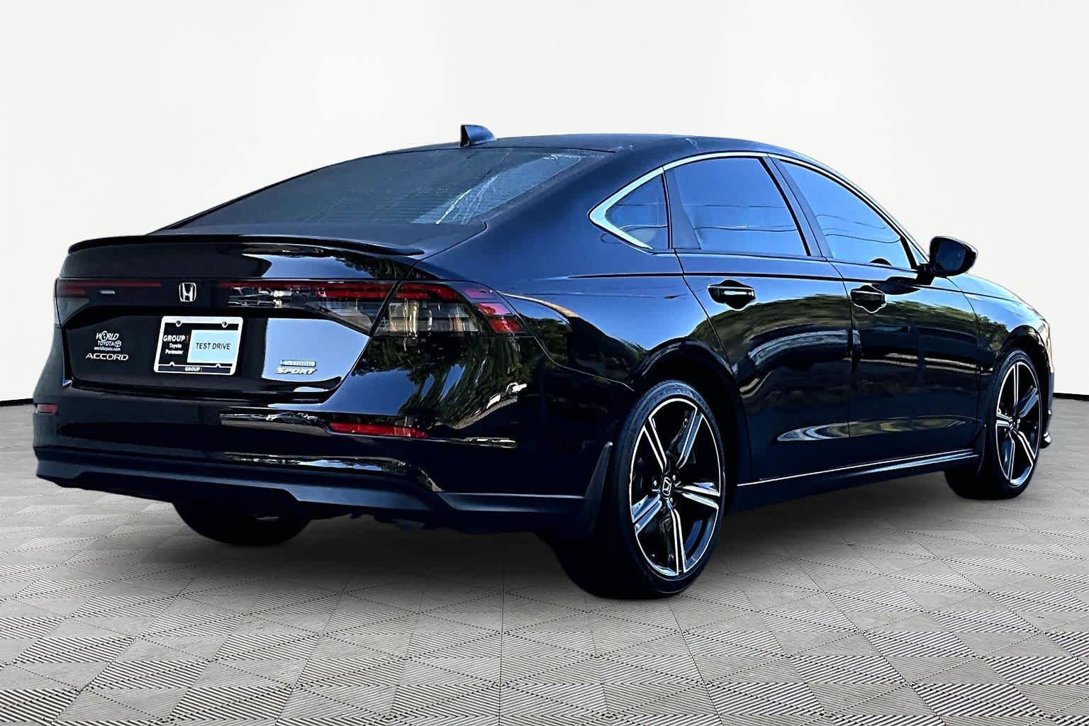 Used 2024 Honda Accord Sport image 13