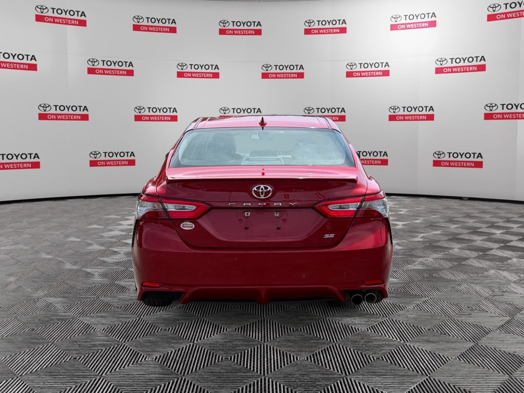 Used 2019 Toyota Camry SE FWD image 6