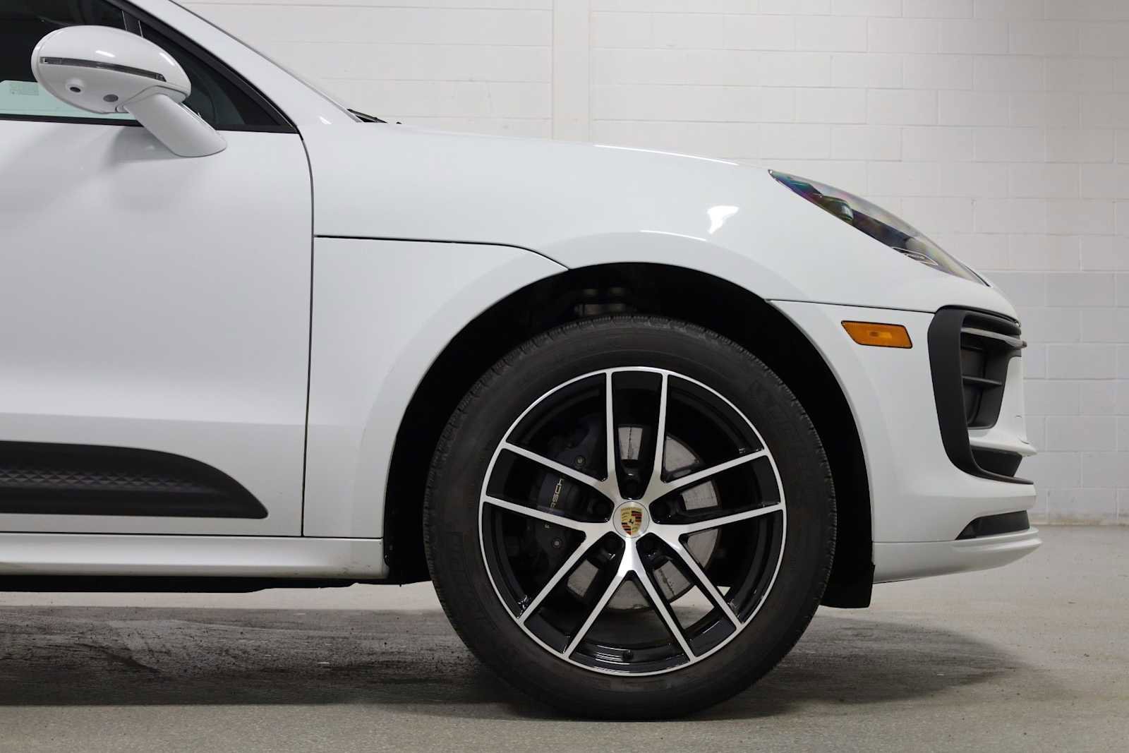 Certified 2023 Porsche Macan Turbo AWD/4WD image 11