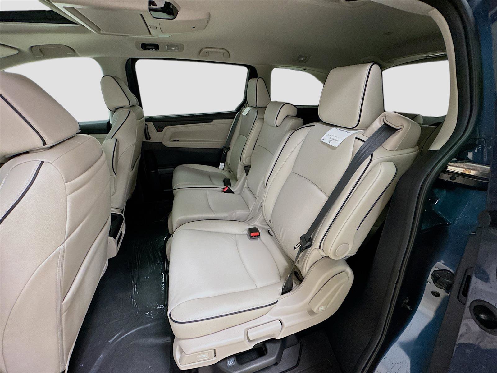 New 2026 Honda Odyssey Touring image 24