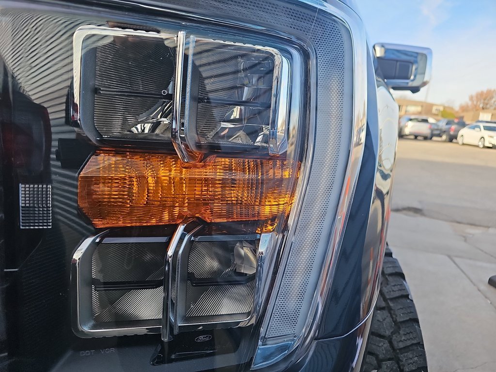 Used 2022 Ford F150 Lariat w/ Max Trailer Tow Package image 29