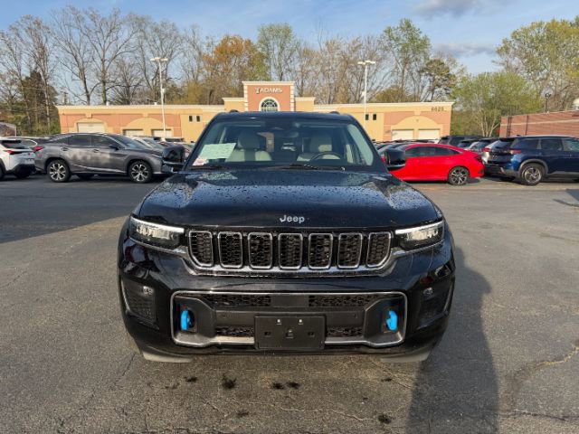 Used 2022 Jeep Grand Cherokee Overland image 2