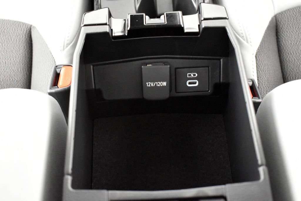 Used 2025 Toyota Corolla XSE image 39