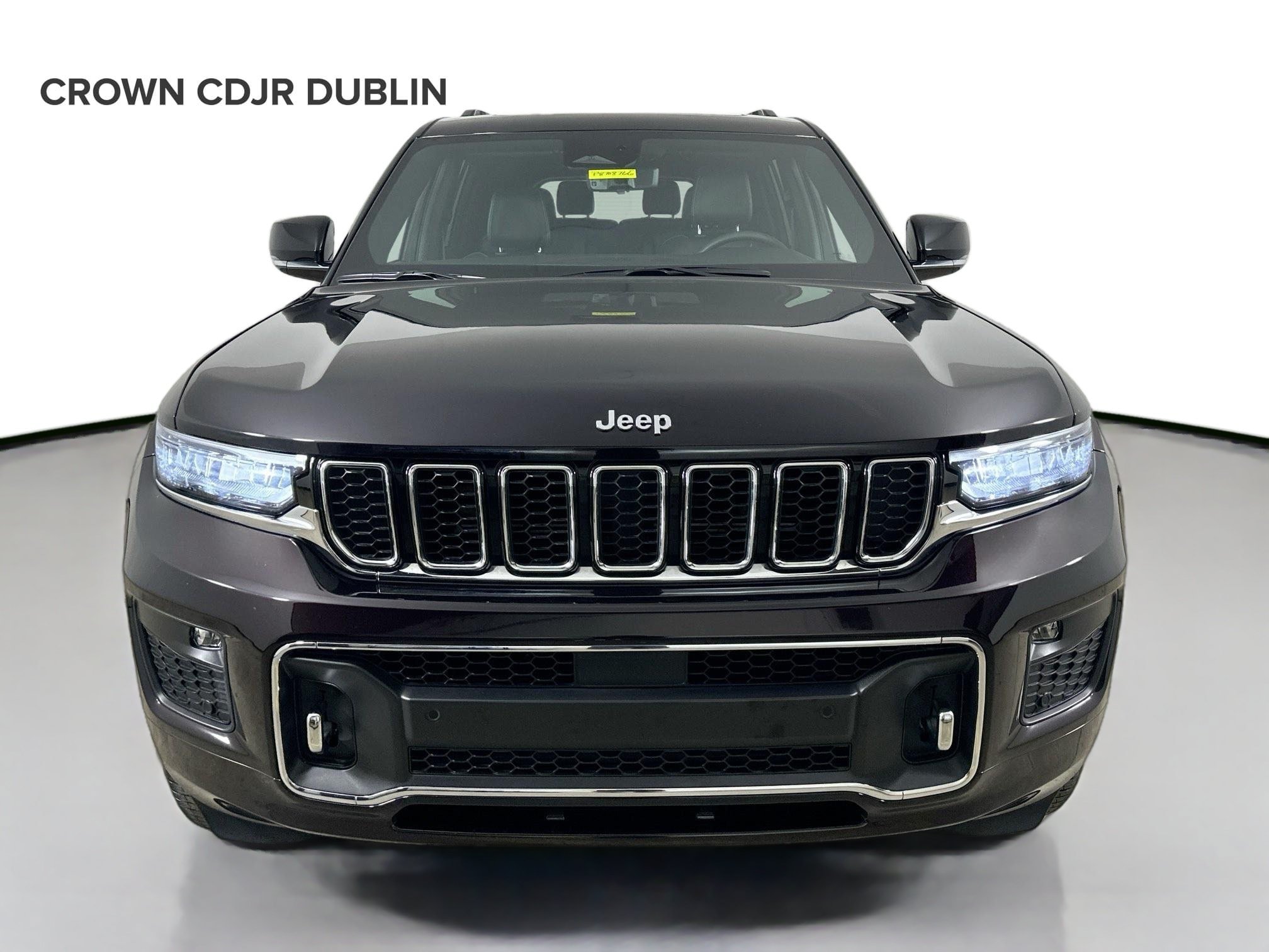 Used 2023 Jeep Grand Cherokee L Overland w/ Luxury Tech Group IV AWD/4WD image 2