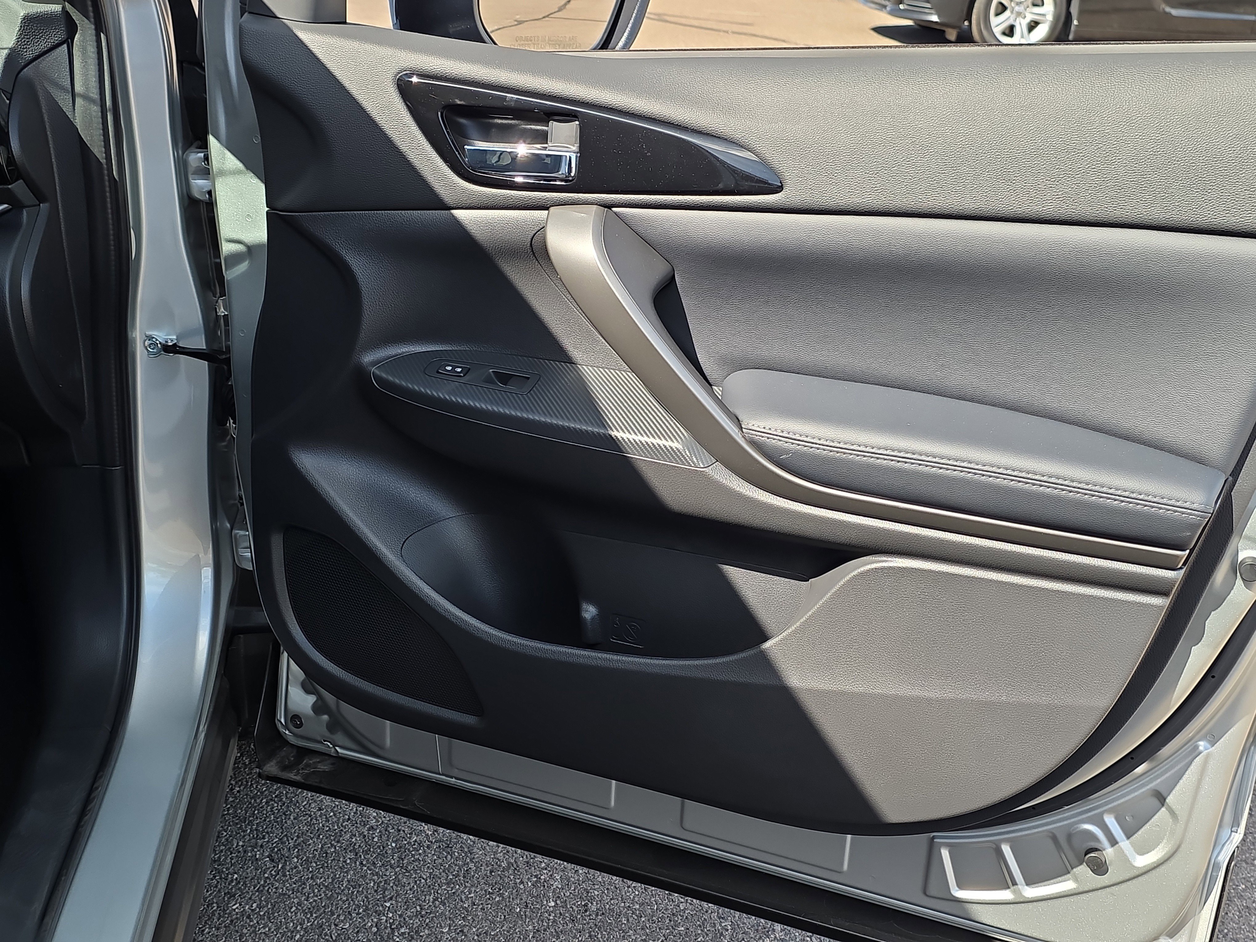 New 2026 Mitsubishi Eclipse Cross Black Edition image 32