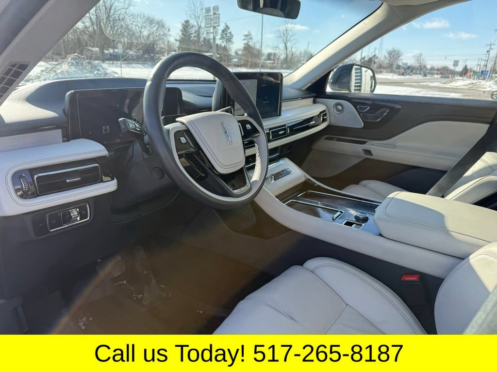 Used 2025 Lincoln Aviator Reserve w/ Equipment Group 201A AWD/4WD image 23