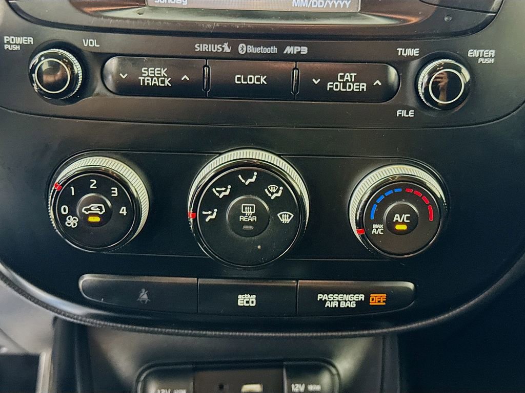 Used 2016 Kia Soul + FWD image 18