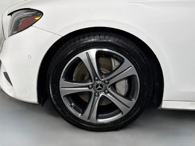 Used 2020 Mercedes-Benz E 350 4MATIC Sedan image 37