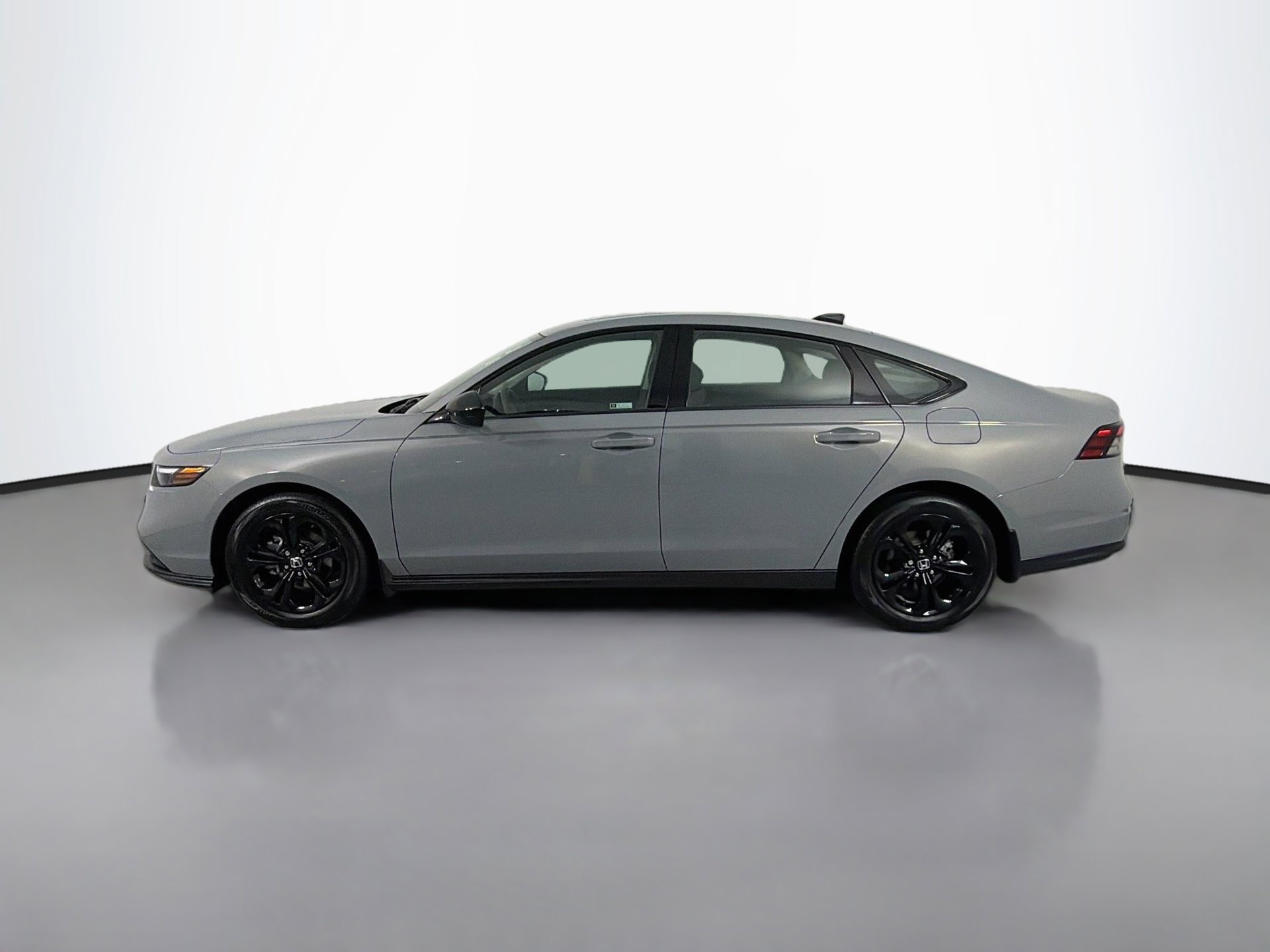 Certified 2025 Honda Accord SE image 6