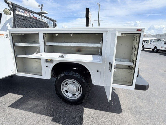 Used 2018 Ford F250 XL w/ Power Equipment Group AWD/4WD image 11