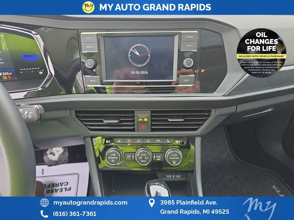 Used 2024 Volkswagen Jetta SE image 20
