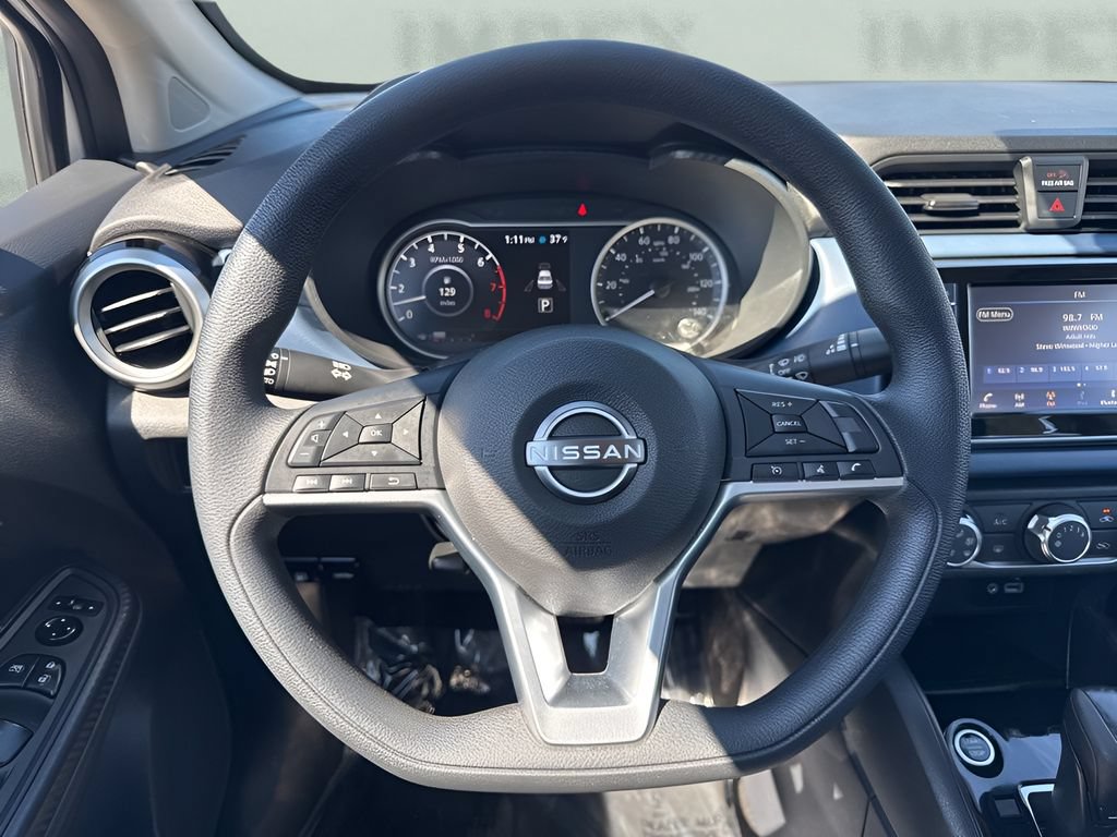 Used 2025 Nissan Versa SV FWD image 12